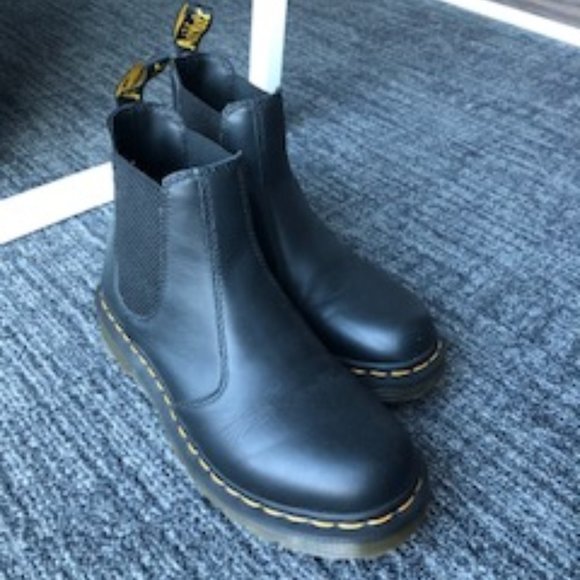 poshmark chelsea boots